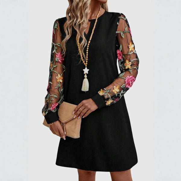 ELAYNE | Sukienka z kwiatowymi rękawami 