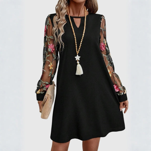 ELAYNE | Sukienka z kwiatowymi rękawami 