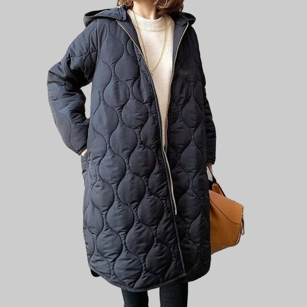 Tavessa Gabriela – Casaco PRISCILLA™ com Capuz e Detalhes Cuidosos